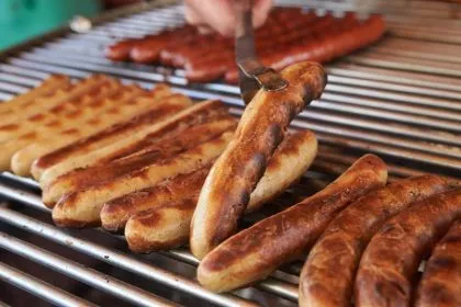 Neuer Hitzeschutzplan: Gesundheitsministerium empfiehlt Bier- und Grillverzicht