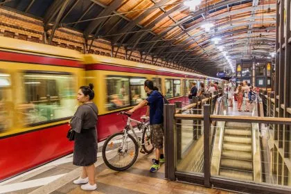 Einigung mit ver.di: Bis 20 Prozent mehr Lohn bei Berliner Verkehrsbetrieben