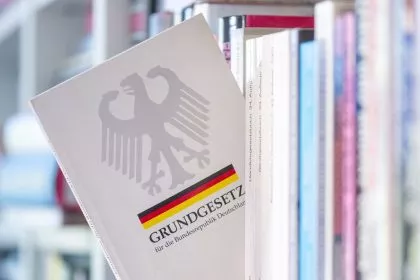Über Demokratie und Meinungsfreiheit: Wenn die deutsche „Brandmauer“ nicht zum Weltbild der US-Regierung passt