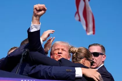 Trump meldet sich nach dem Attentat – Anschlagsversuch und Reaktion könnten Unterstützung für Trump steigern