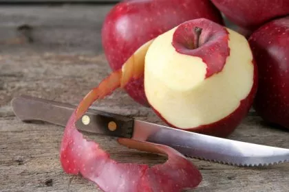 Nicht abwaschbar: Pestizide können durch die Apfelschale dringen