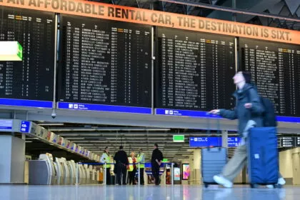 „Horrorszenario für Fluggäste“: Streiks legen Flugverkehr in Deutschland lahm